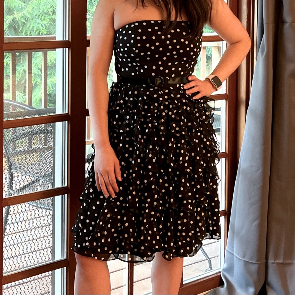 White House Black Market Strapless Dress